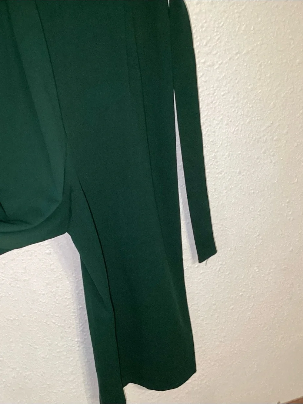 Calvin Klein women’s Sleeveless V-Neck Wide-Leg Jumpsuit in Deep Green size 12